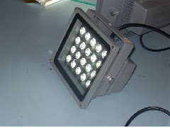 大功率led洗墻燈廠家告訴你LED洗墻燈與LED硬led燈條的區別